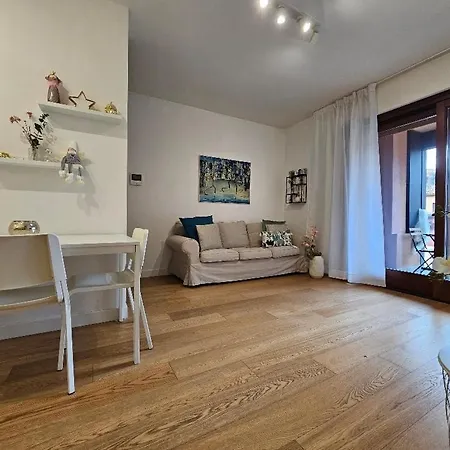 The Twelve - Via Ruggero D'andreotto *