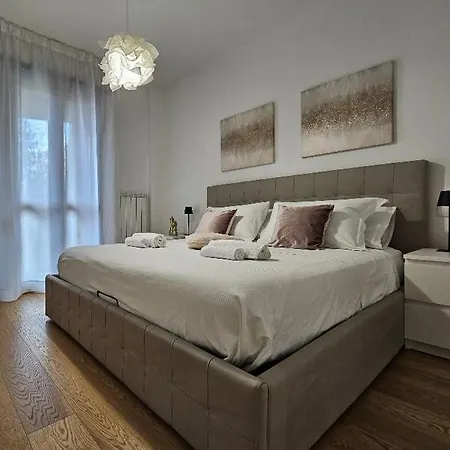 The Twelve - Via Ruggero D'andreotto * 페루자