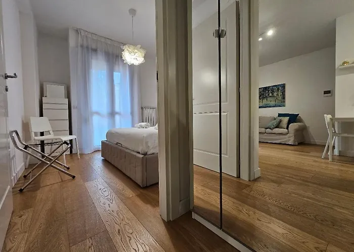 The Twelve - Via Ruggero D'andreotto * Pérouse