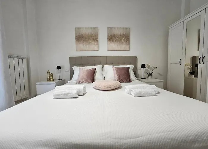 The Twelve - Via Ruggero D'andreotto Pérouse